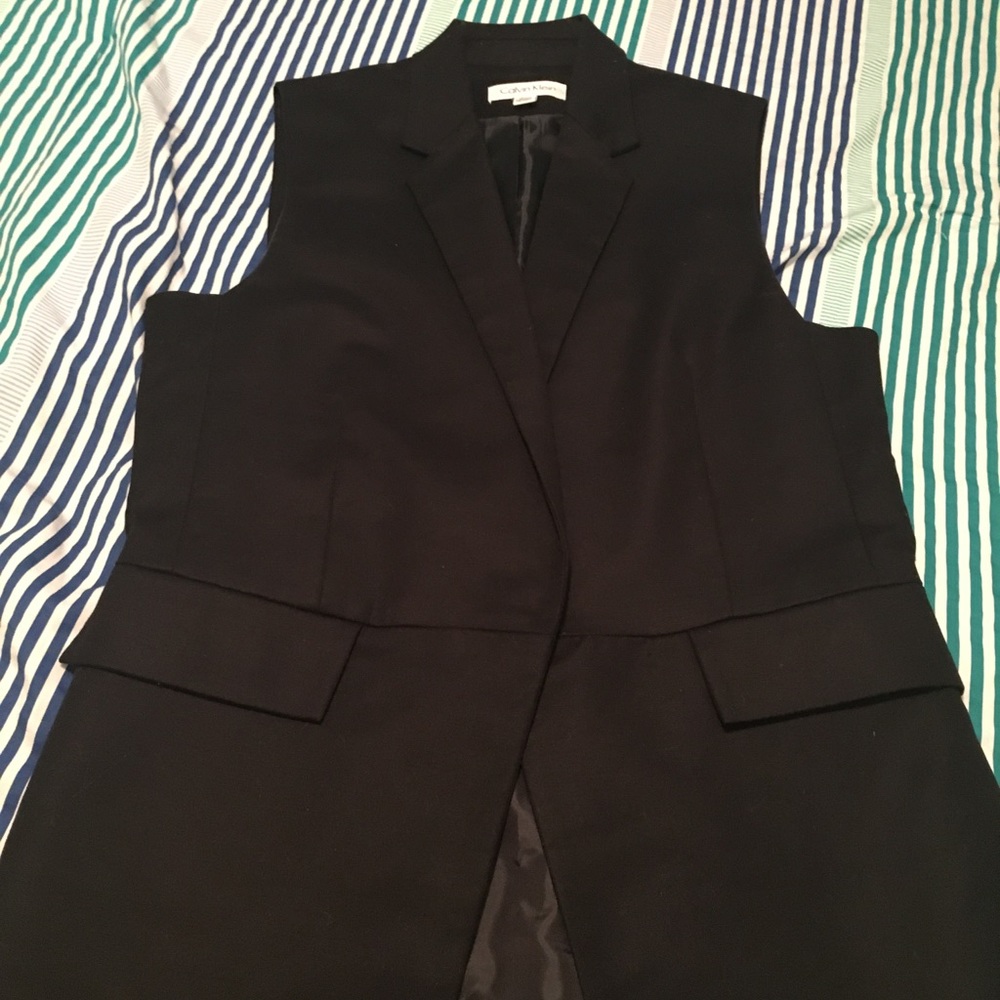 Calvin Klein no sleeve blazer